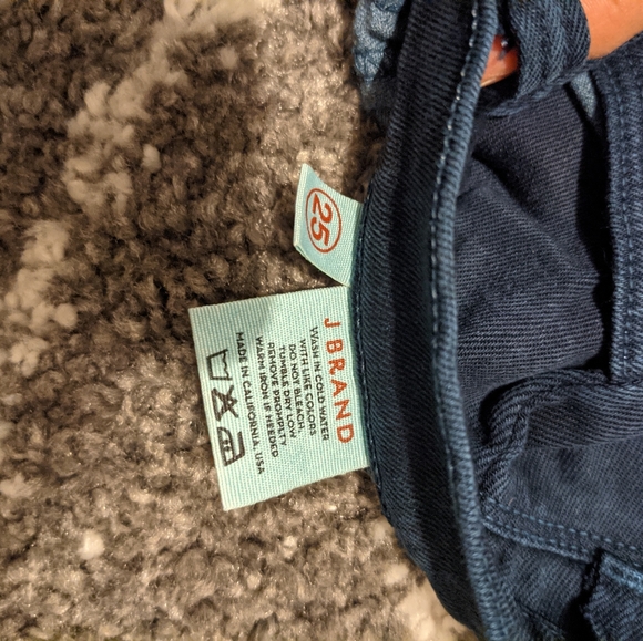 J-Brand skinny jeans -SZ: 25-EUC - Picture 3 of 6